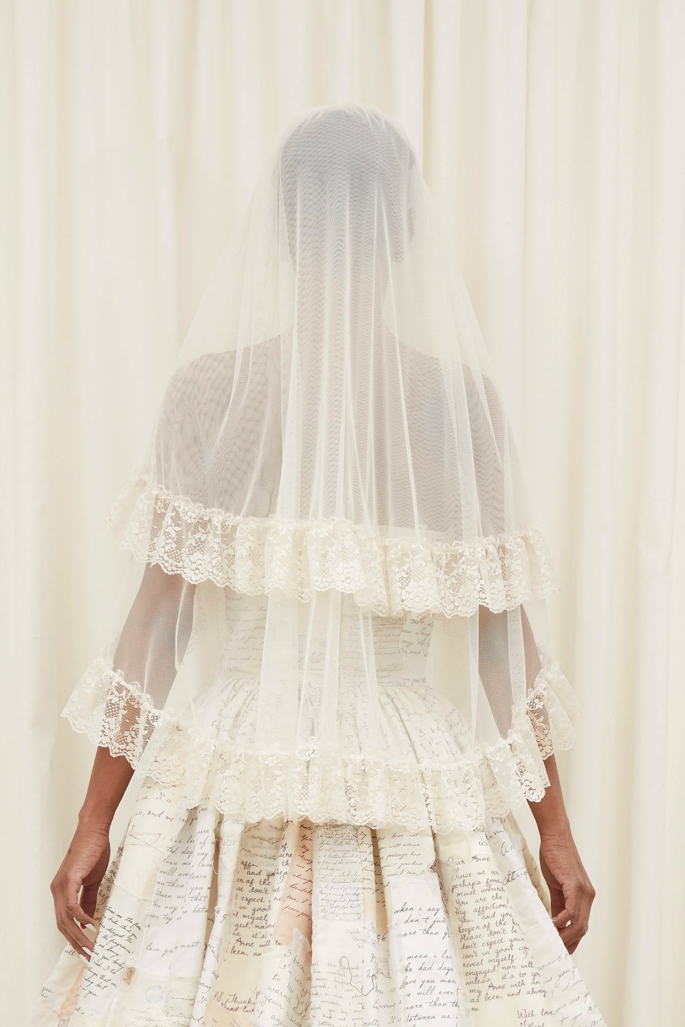 Gwendolyn Lace Tiered Veil