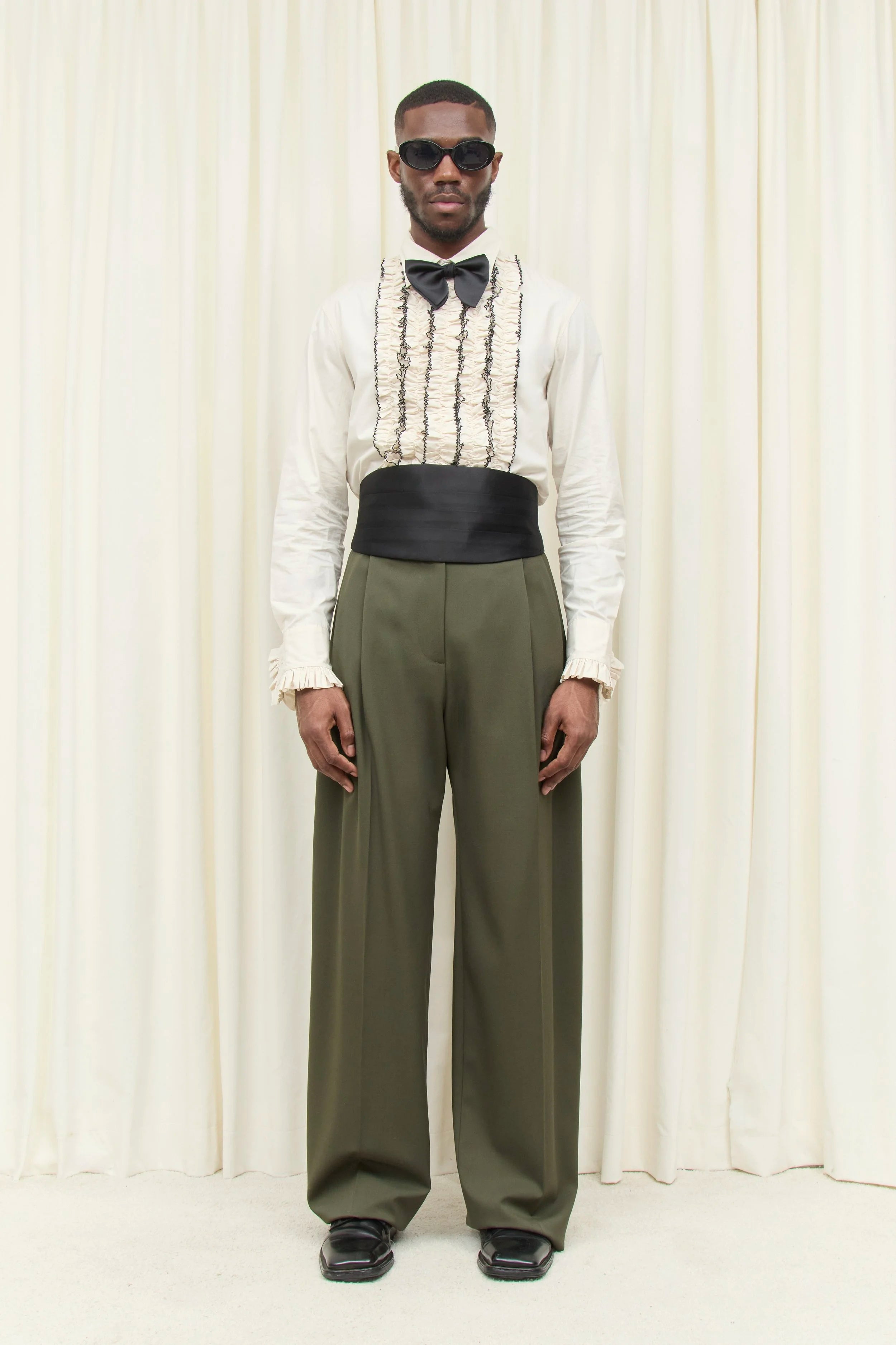 Eddie Pleated Wool Trouser