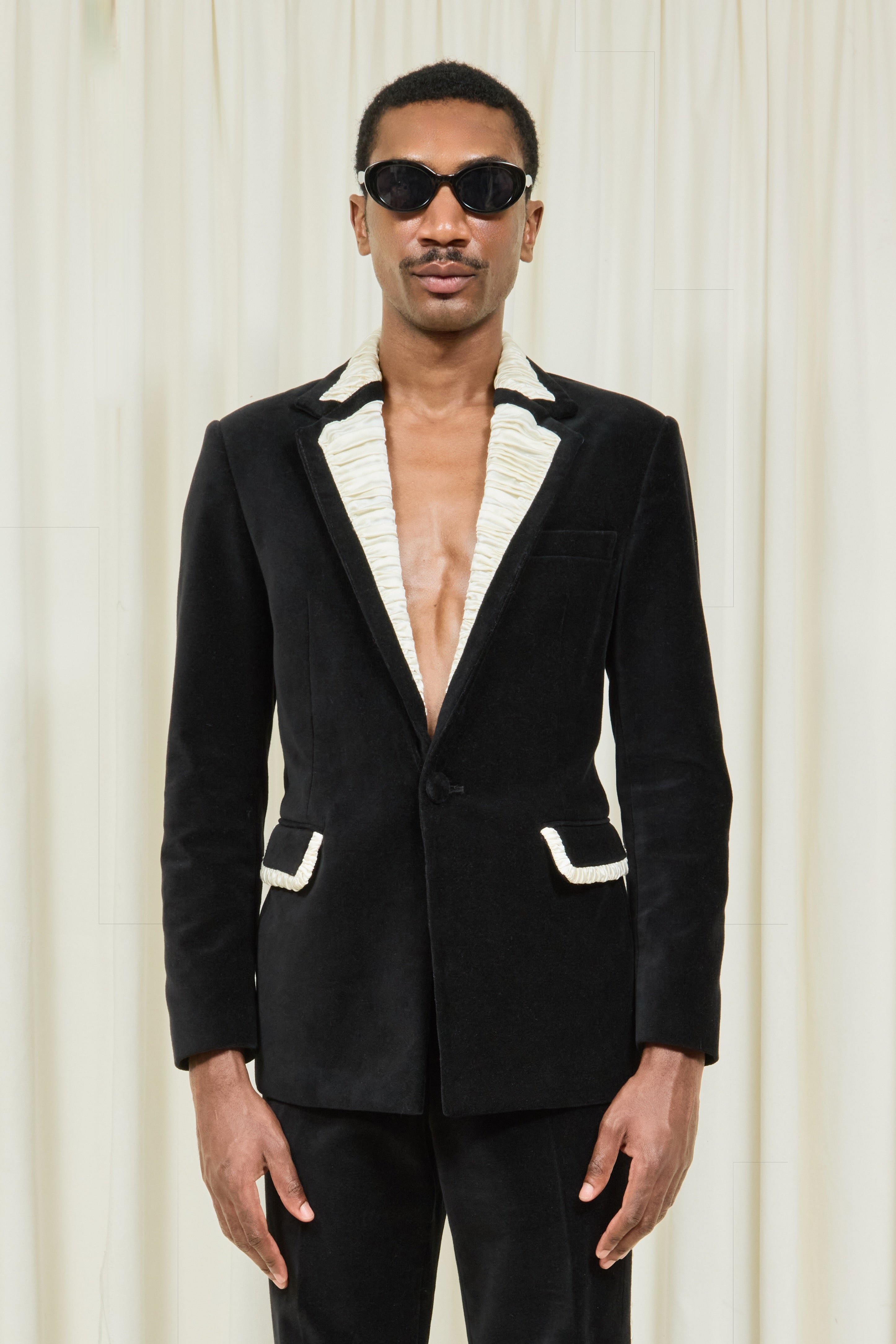 Norman Ruched Lapel Velvet Blazer