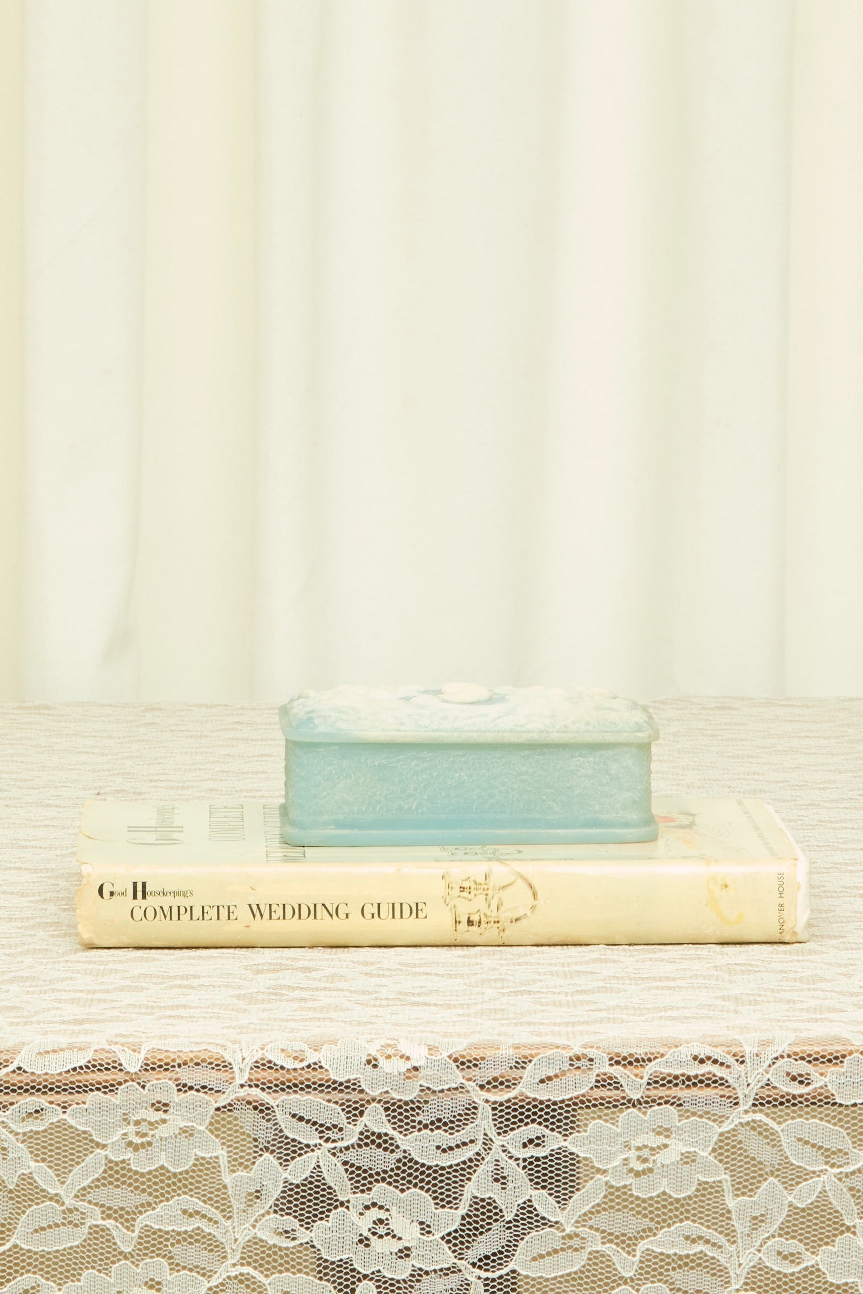 Vintage Cameo Jewelry Box