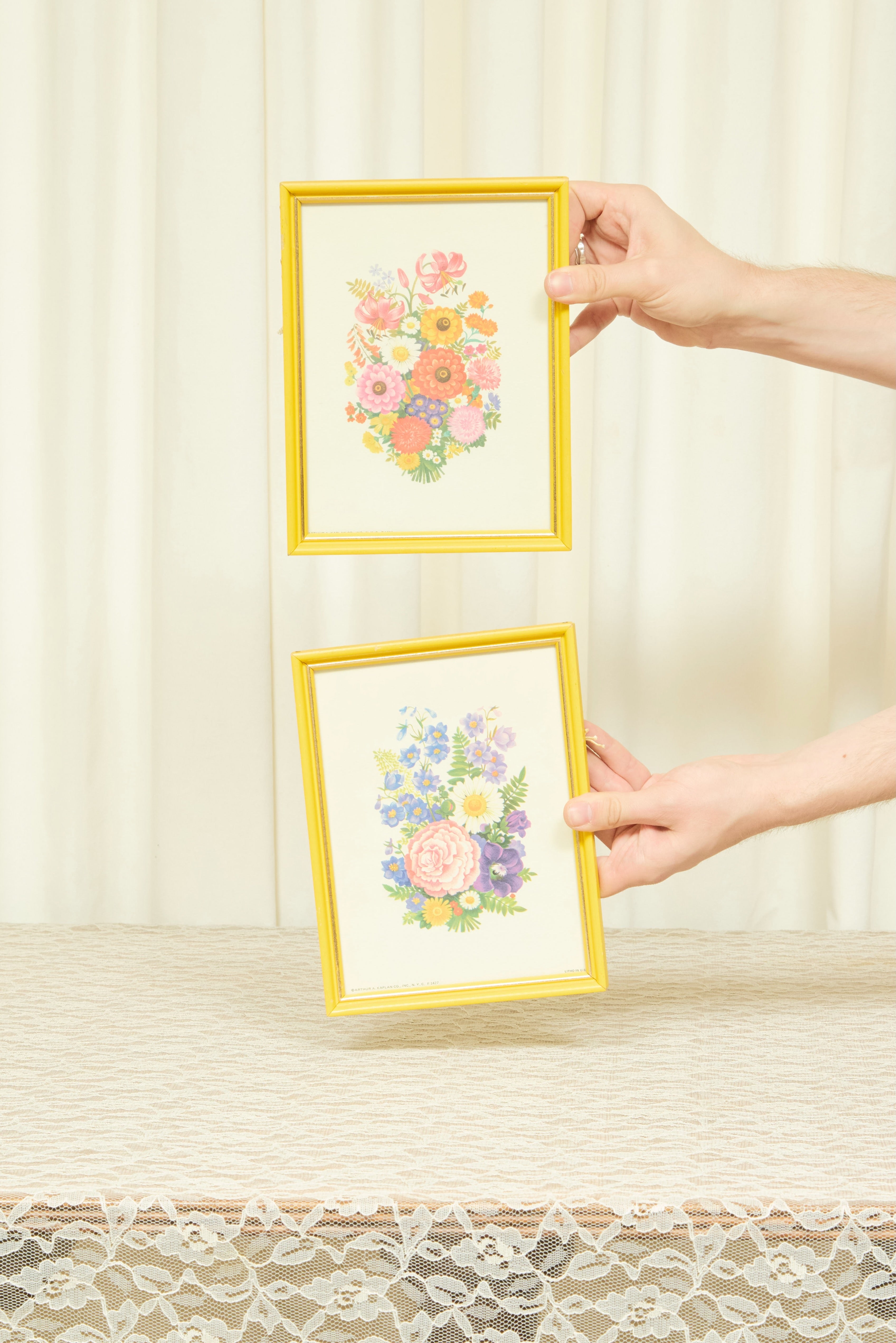 Vintage Framed Floral Prints Set/2