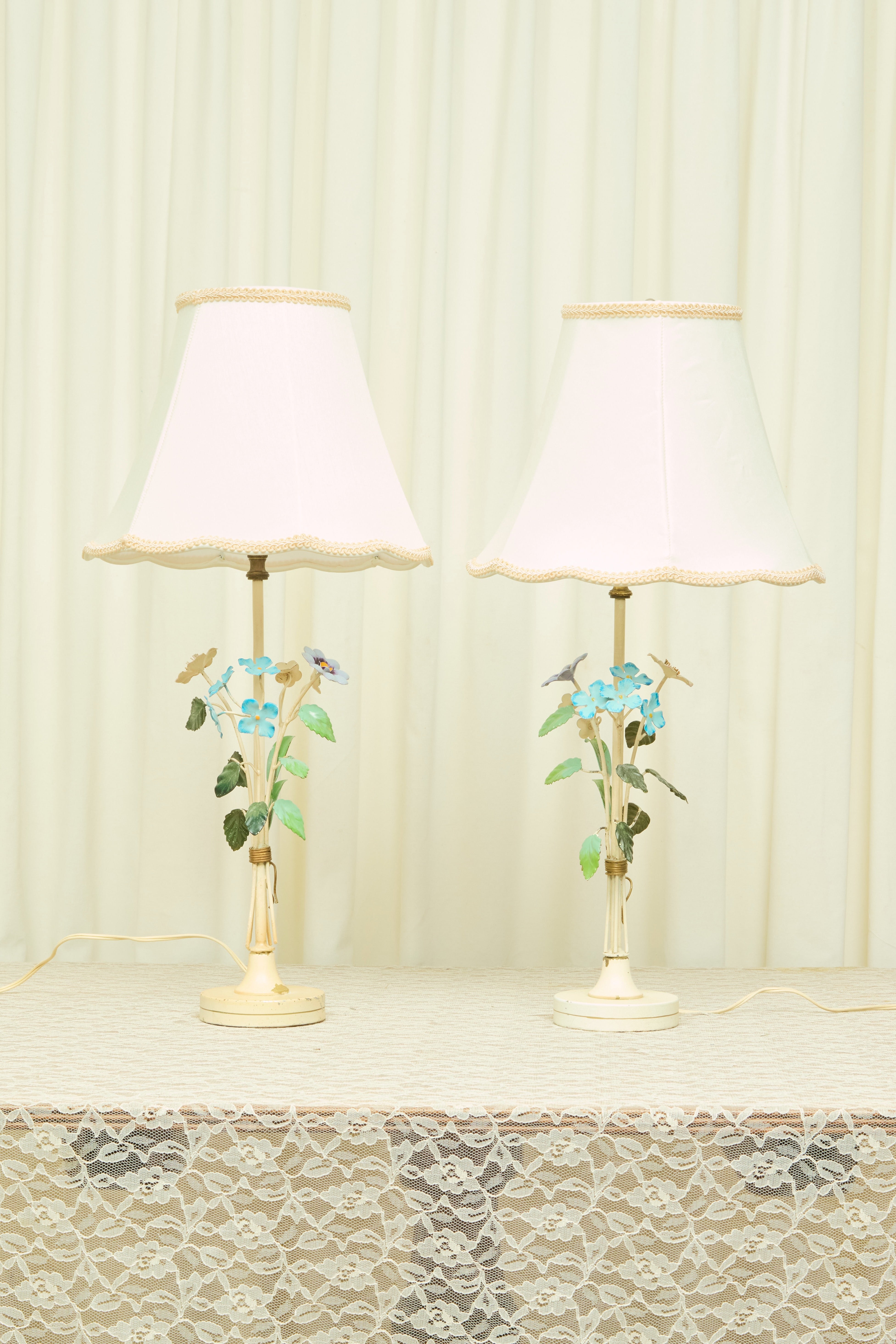 Vintage Metal Floral Lamp w/ Shade