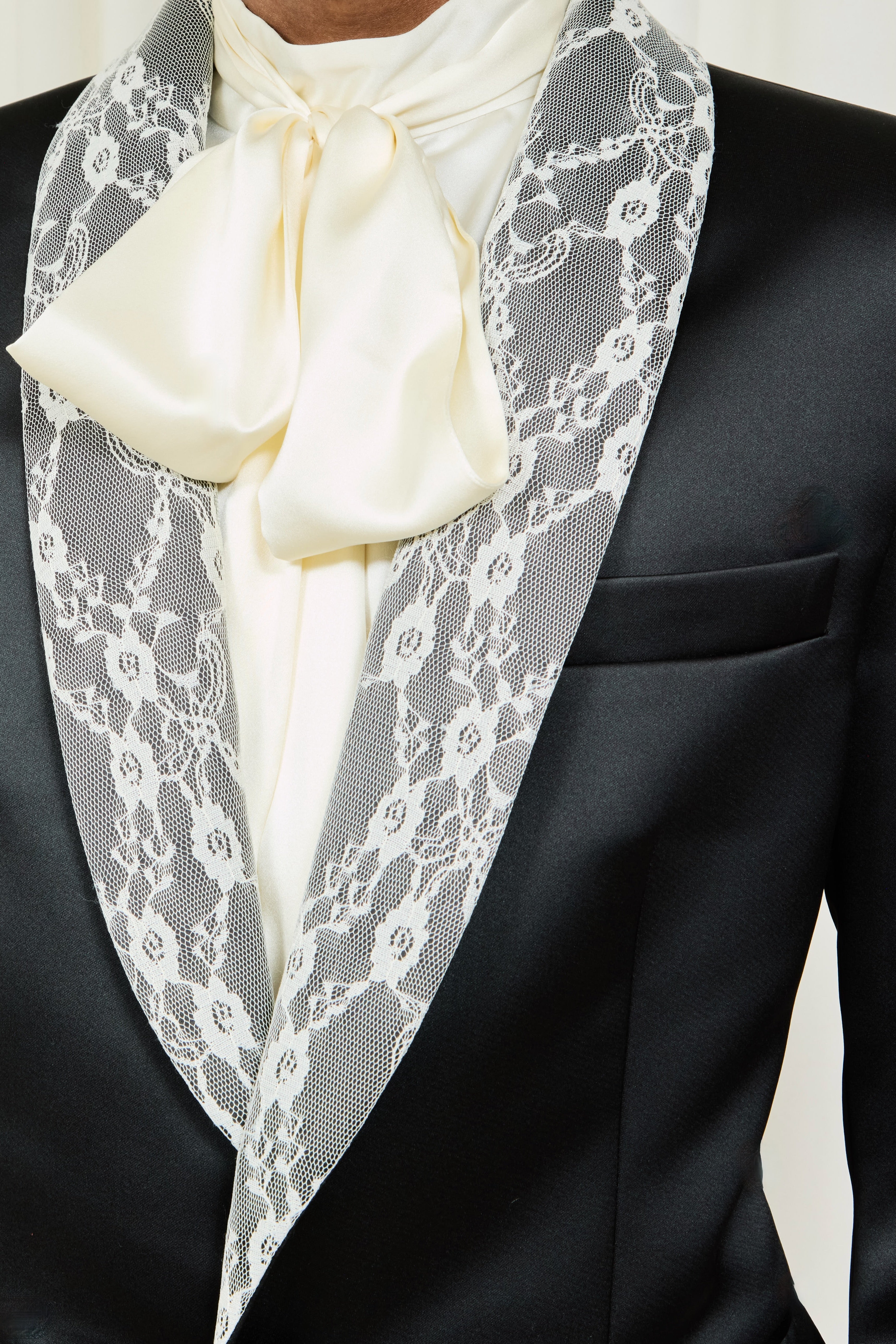 Wesley Lace Lapel Tuxedo Blazer