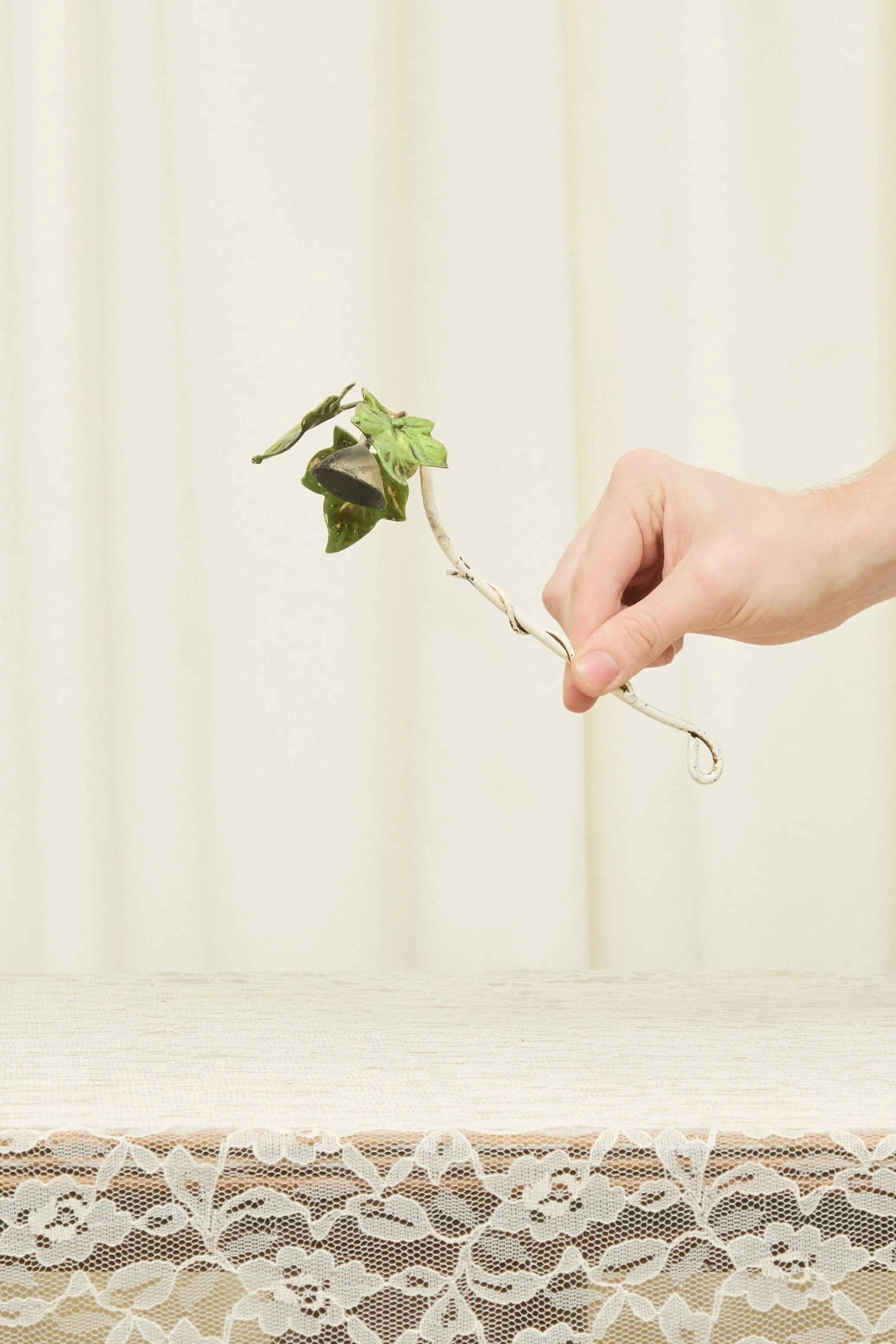 Vintage Ivy Tole Candle Snuffer