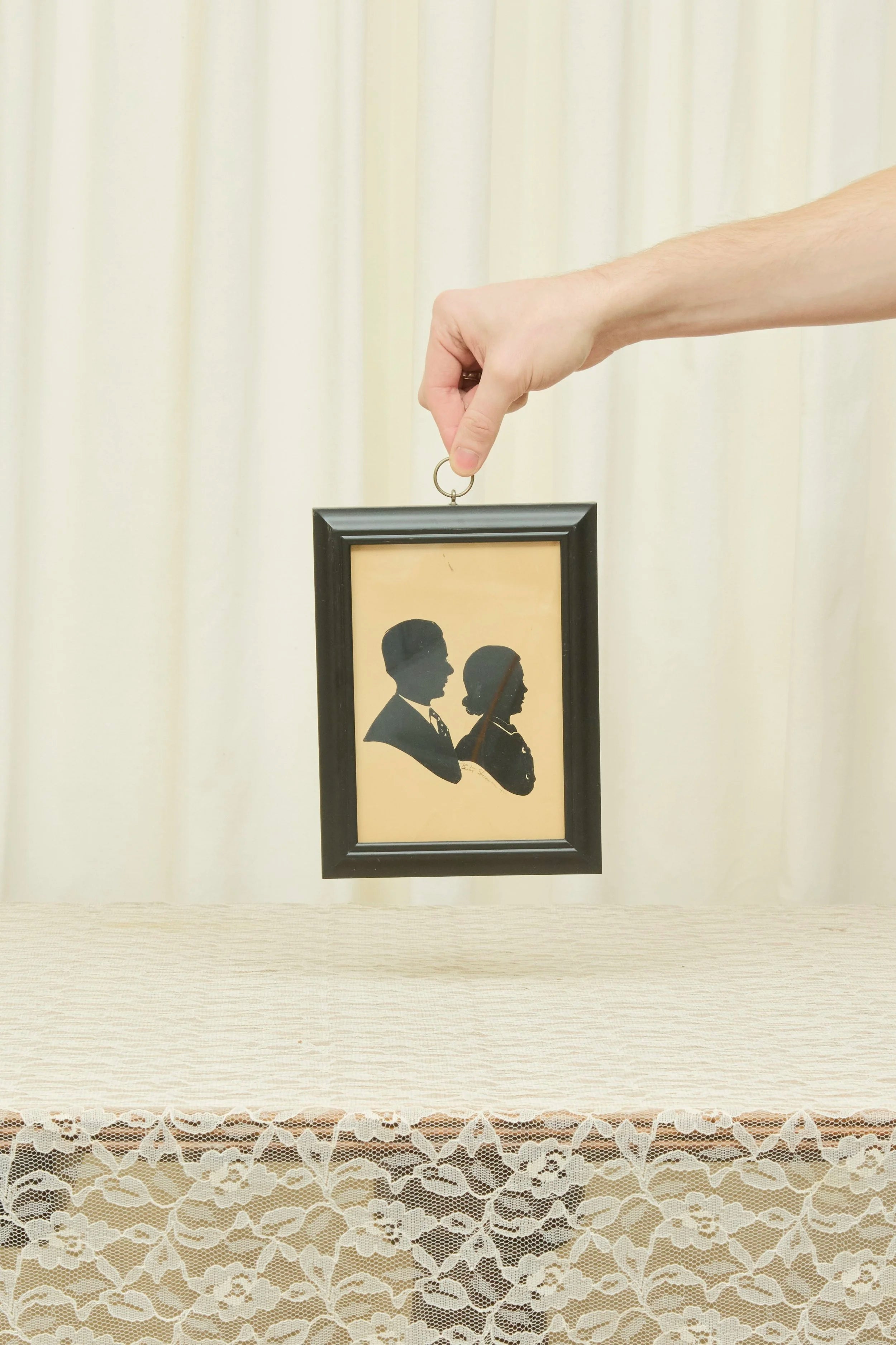 Vintage Couple Silhouette (1939)