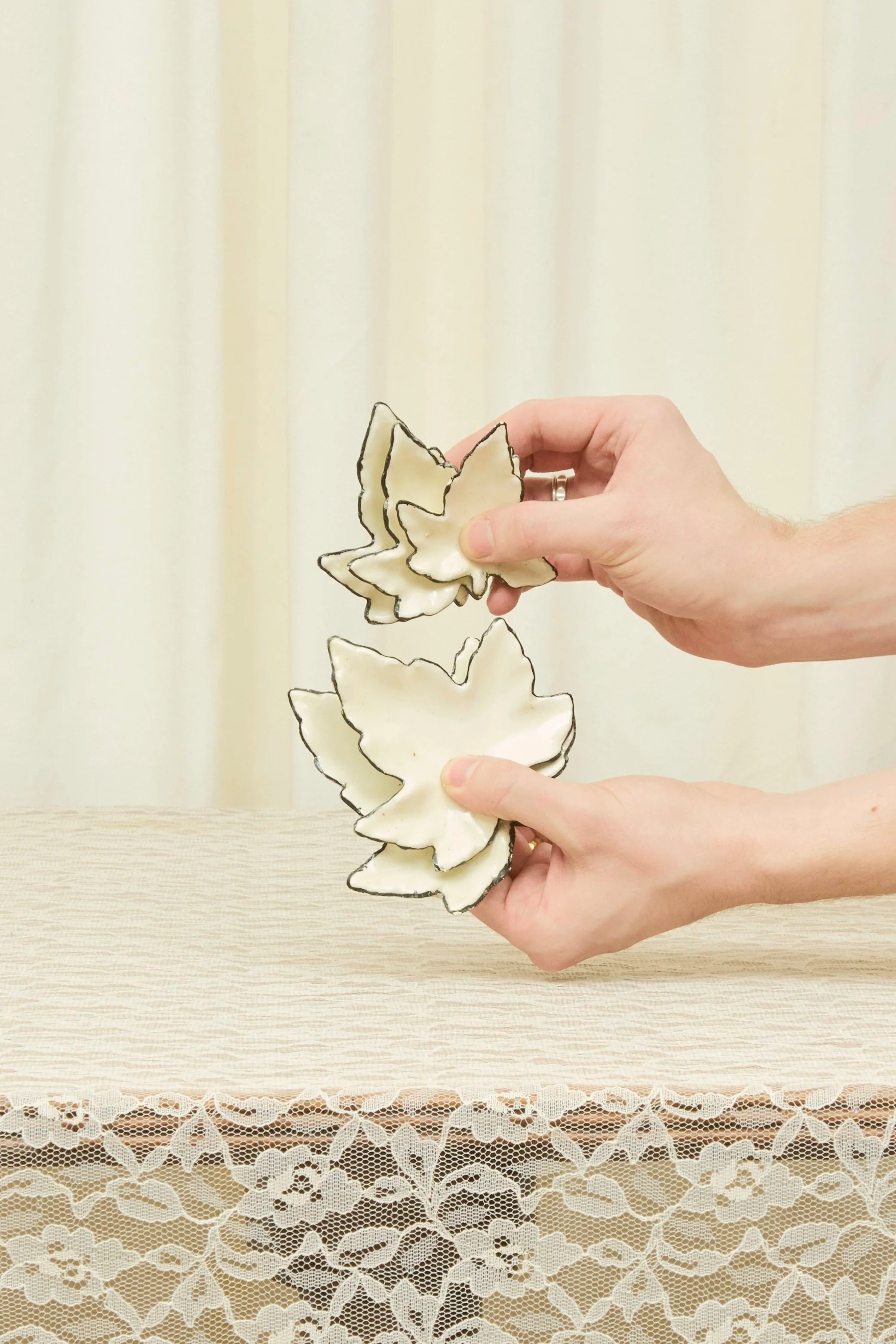 Vintage Ceramic Leaf Dishes Set/5