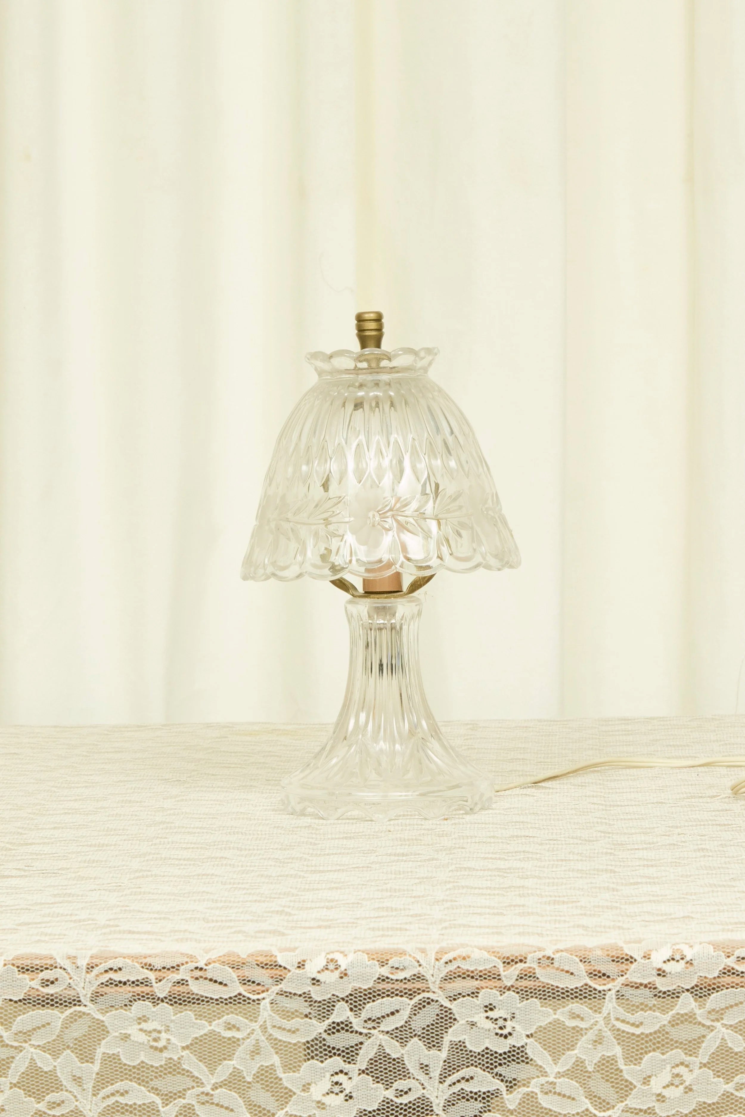 Vintage Floral Crystal Lamp