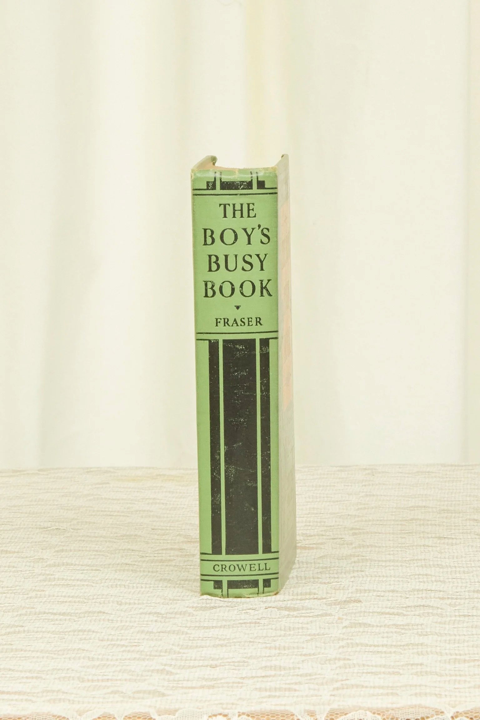 Antique "The Boy's Busy Book" (1927)