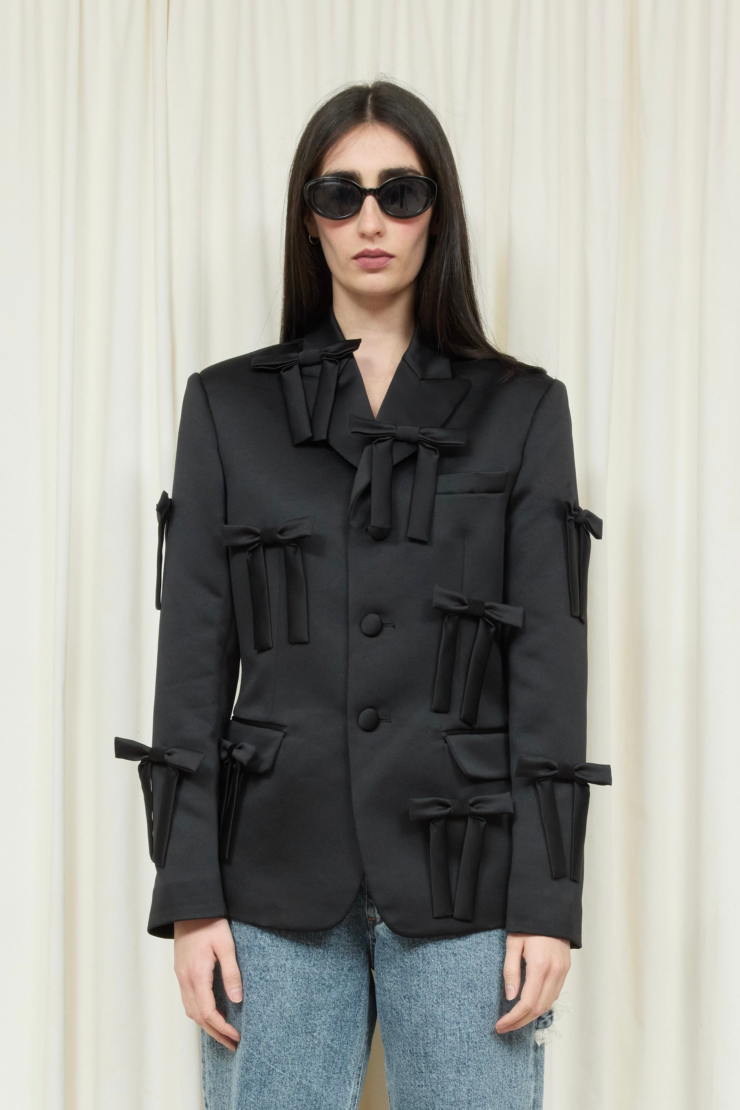 Walt Monochromatic Bow Blazer