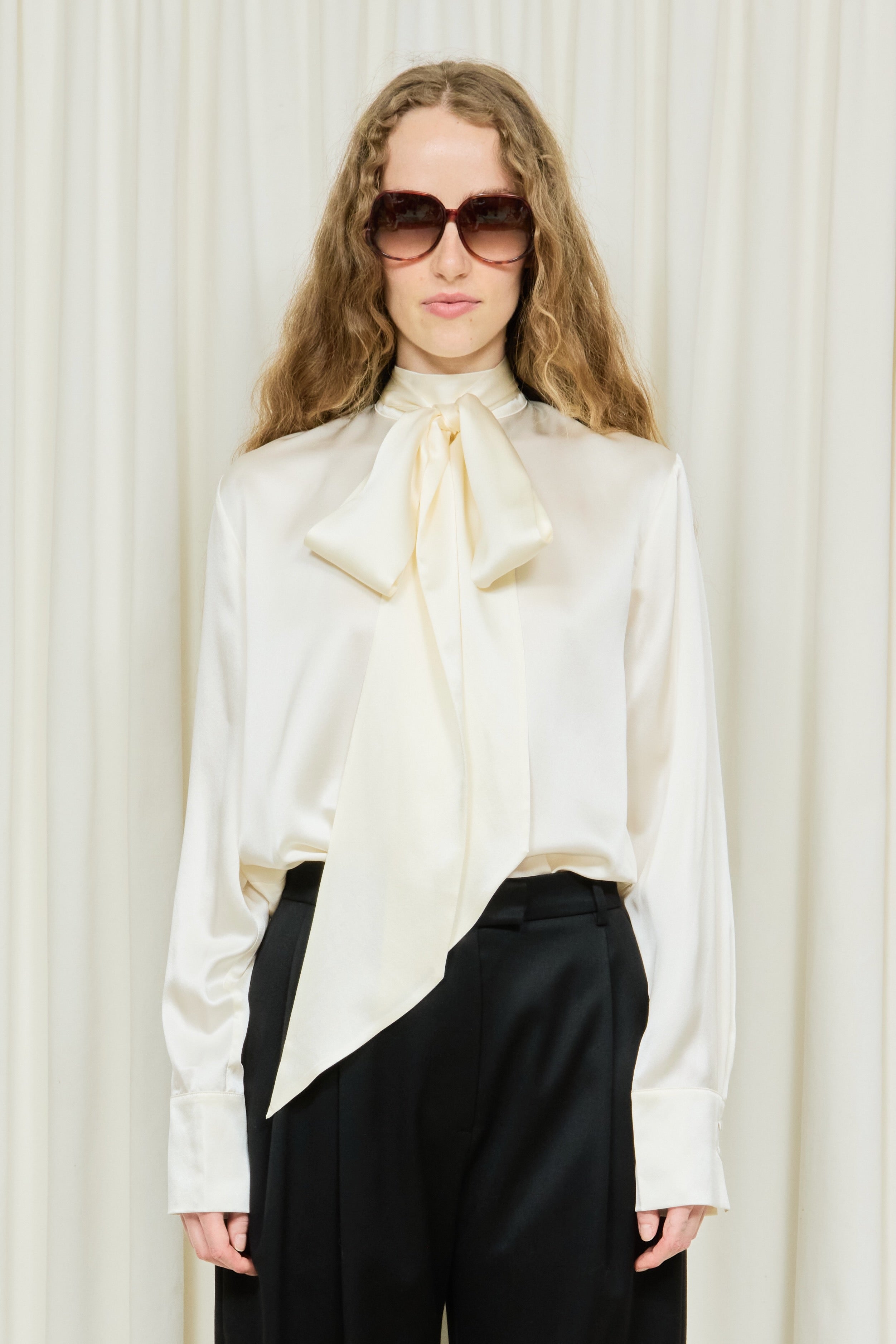 Laurence Pussybow Shirt