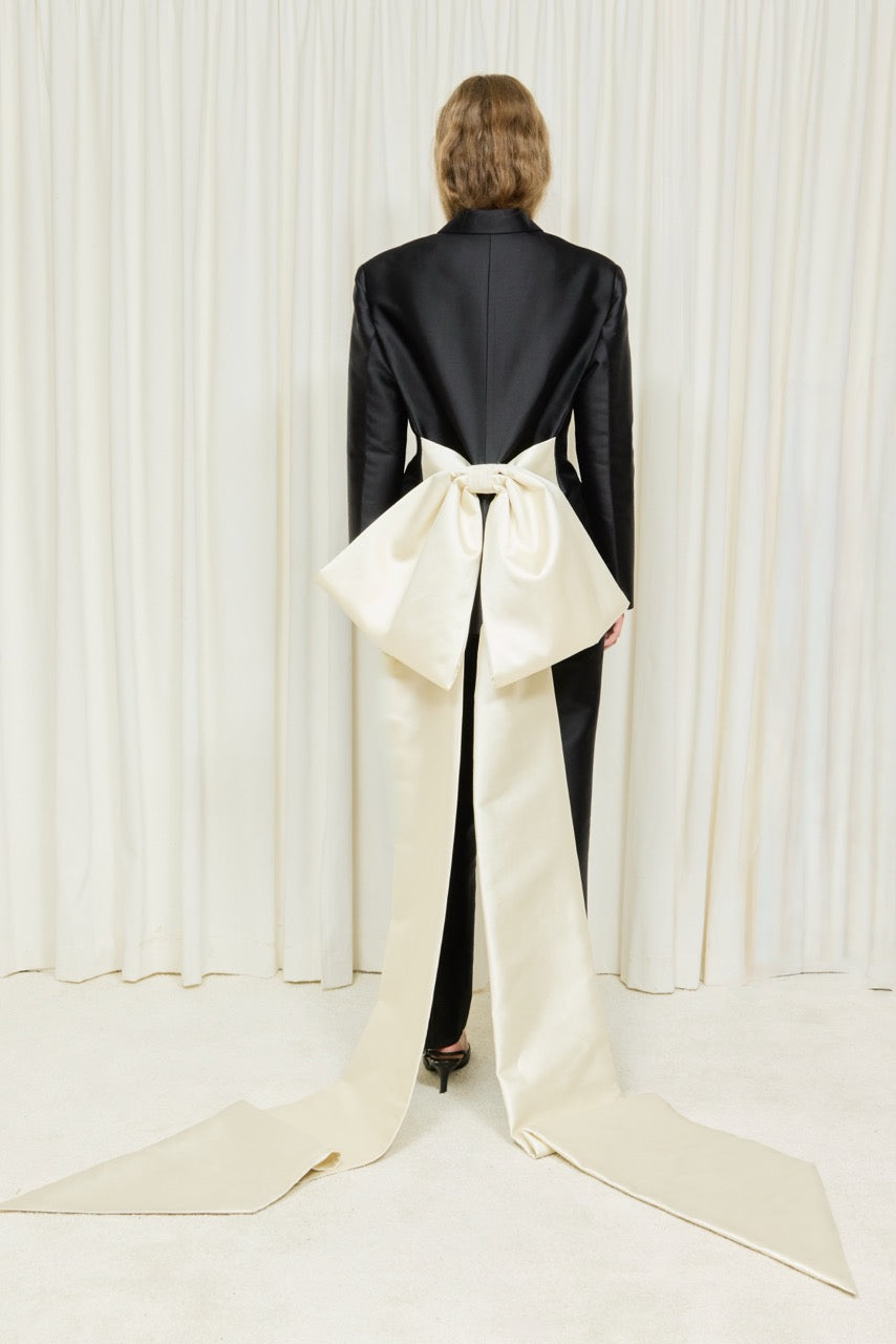 Norman Bow Train Blazer