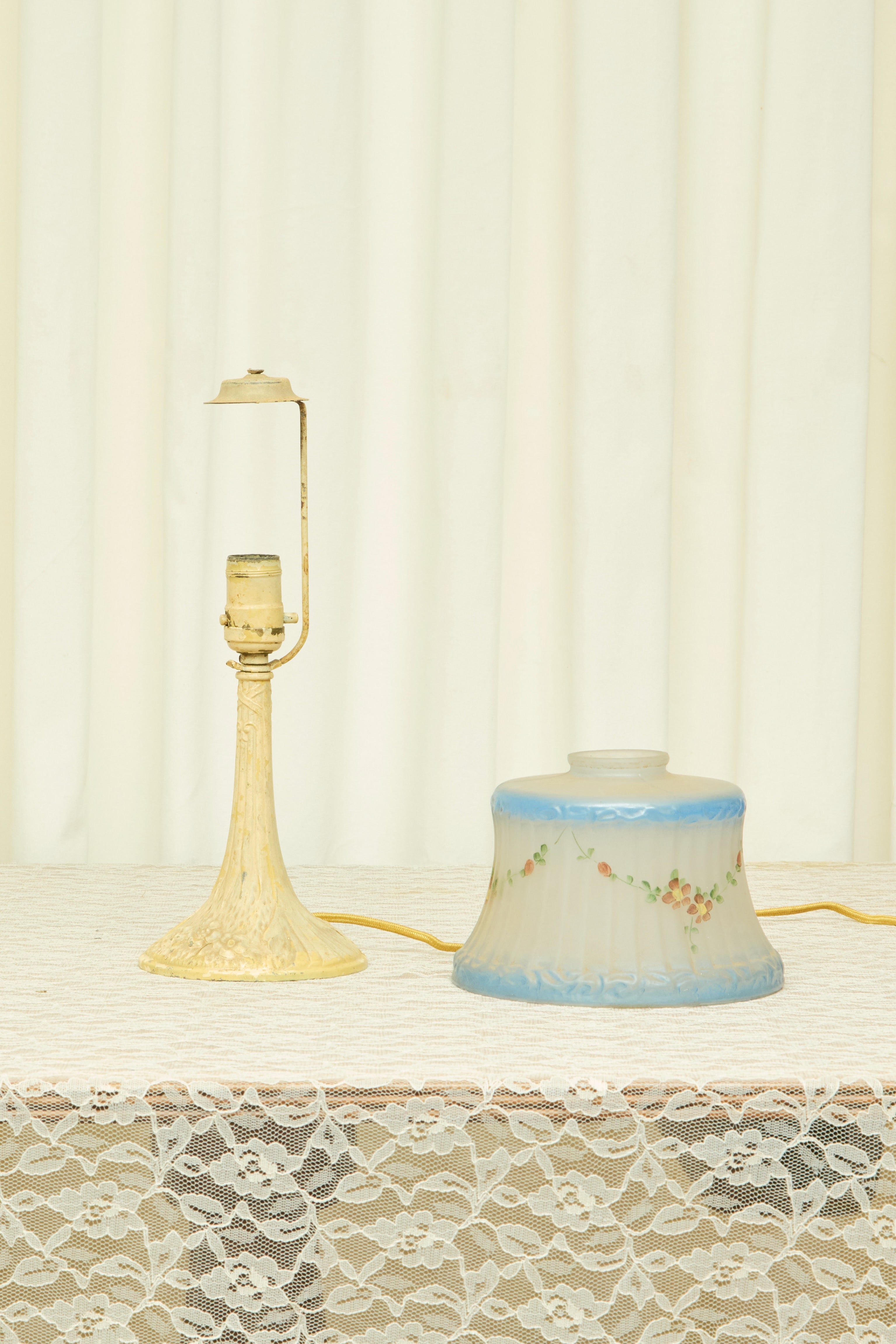 Vintage Art Deco Floral Lamp