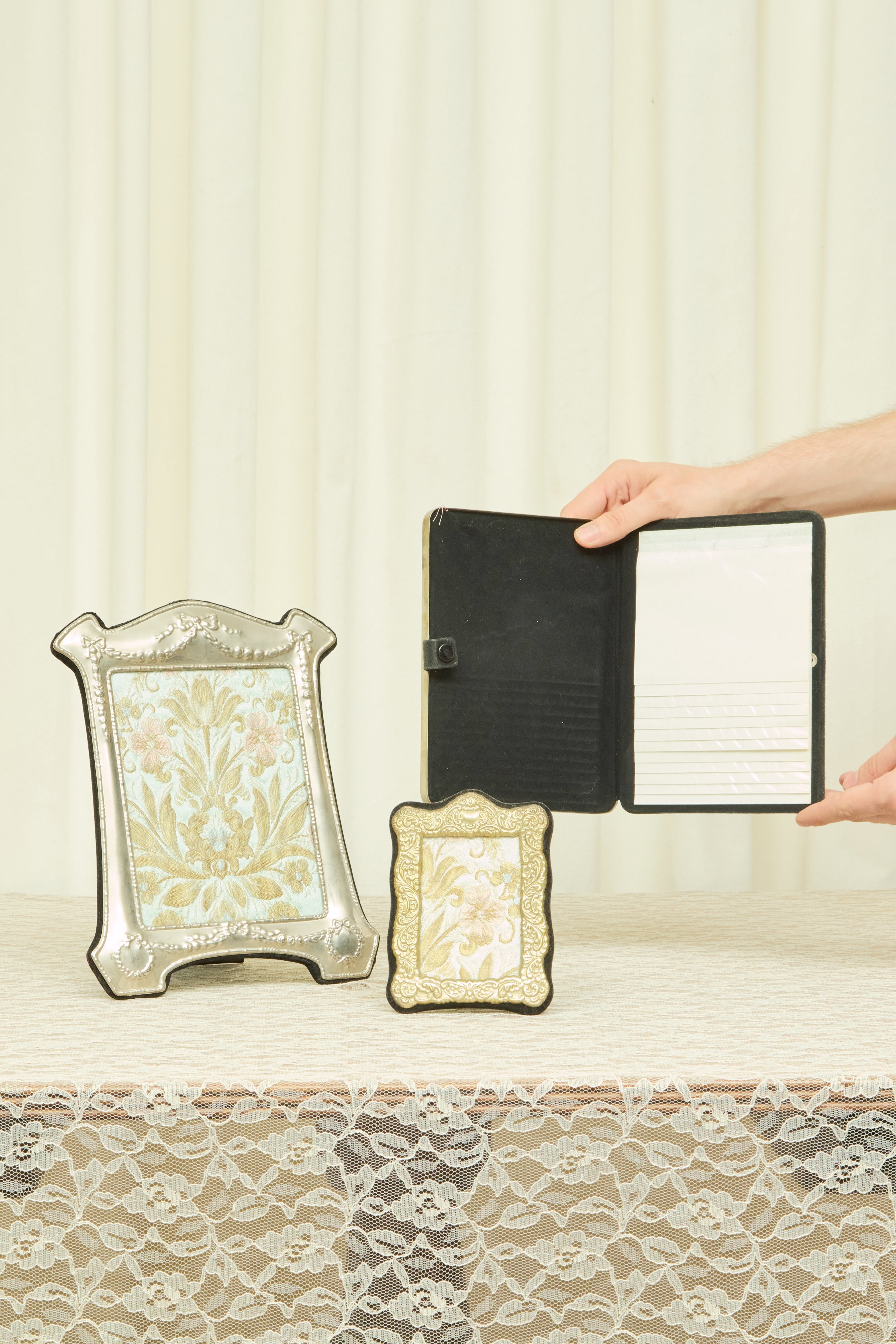 Vintage Silver Bow Picture Frame Set/3